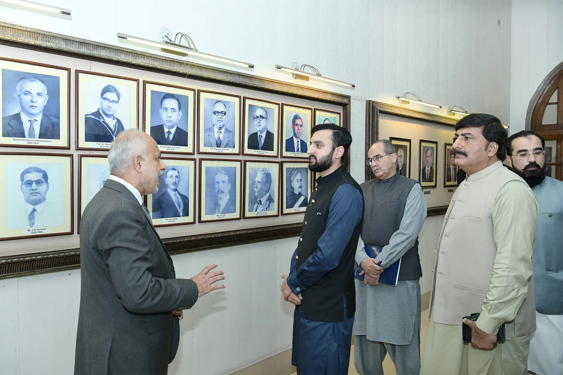 Minister Livestock Punjab Mr Ibrahim Hasan Murad paid visit at UVAS – UVAS