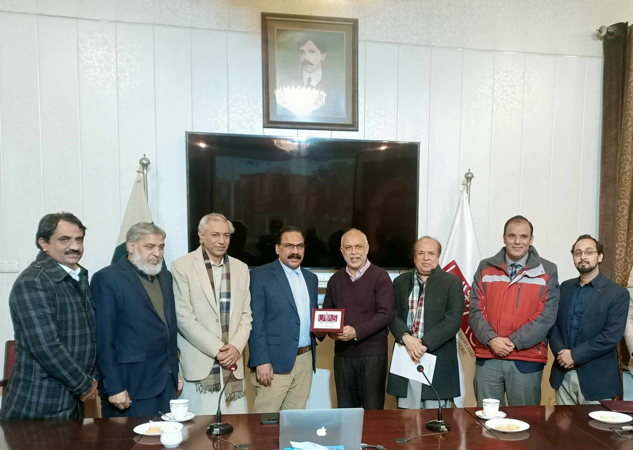 Renowned Veterinarian Dr Ajaz Rashid from USA visits UVAS