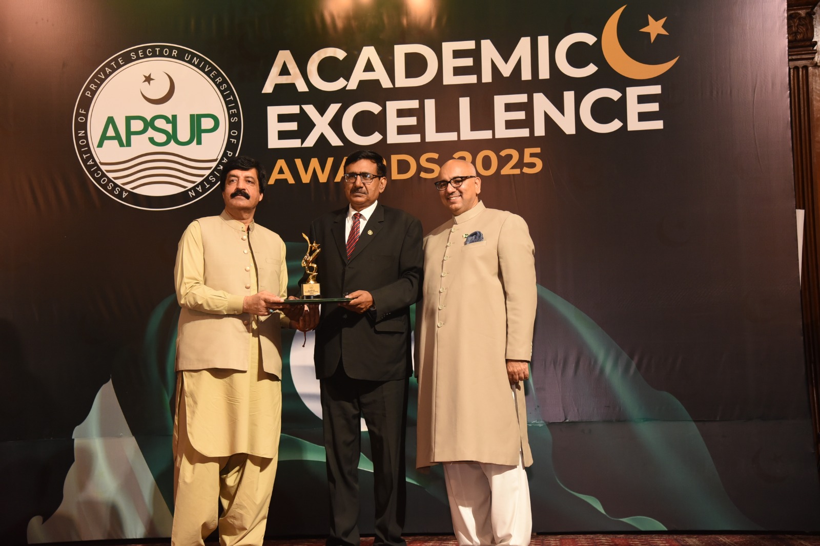 UVAS Vice-Chancellor Prof Dr Muhammad Younus awarded with Academic Excellence Award 2025 by Governor Punjab